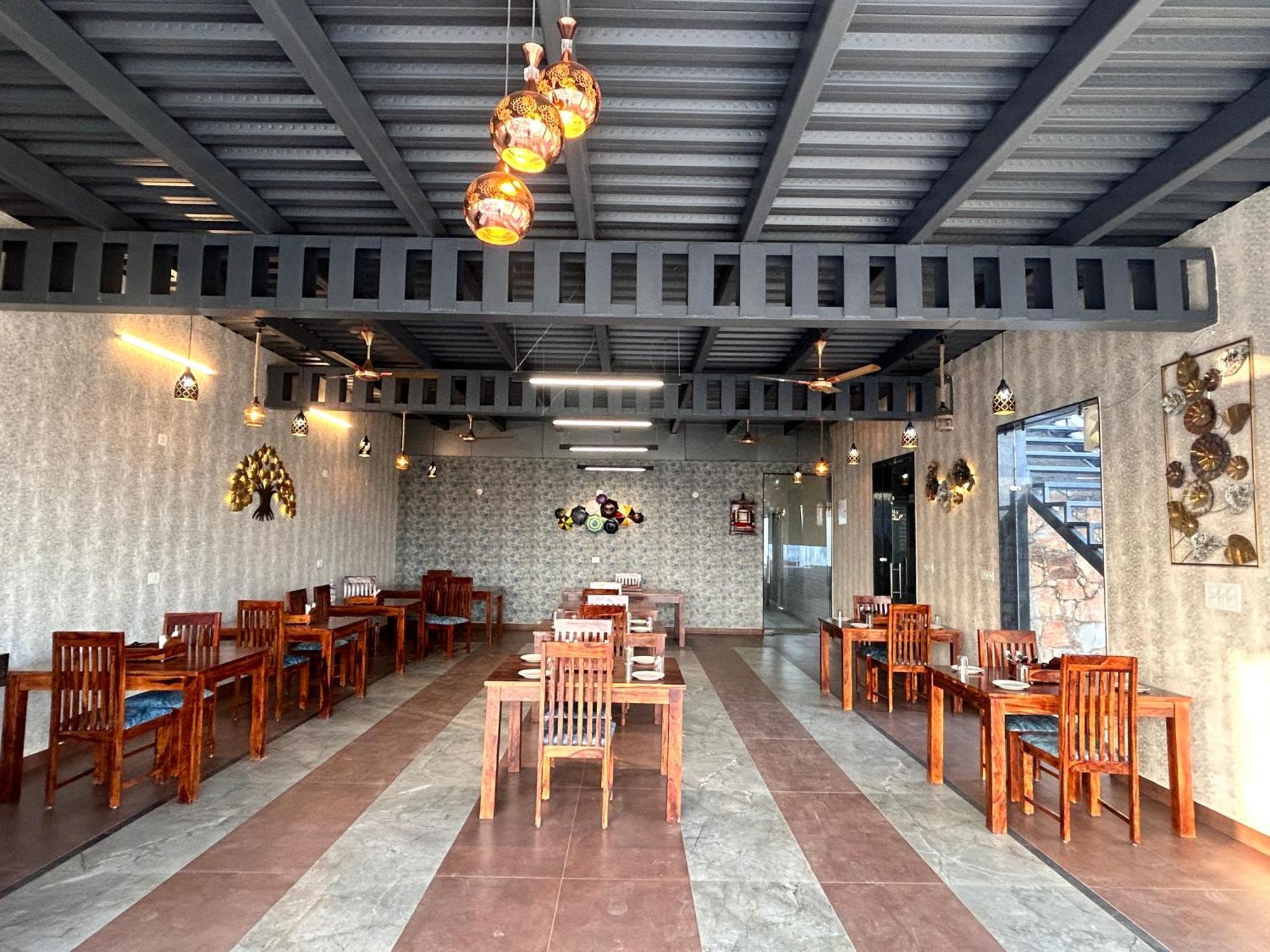Royal Rajasthan Resort Sikar Екстериор снимка