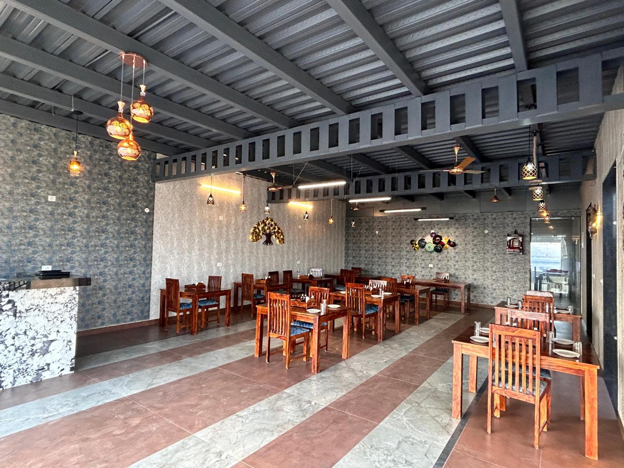Royal Rajasthan Resort Sikar Екстериор снимка