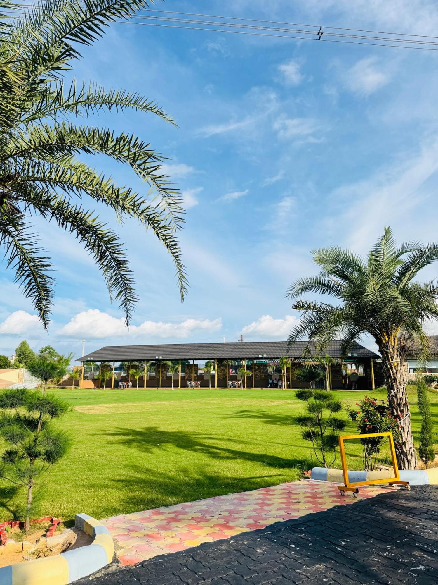 Royal Rajasthan Resort Sikar Екстериор снимка
