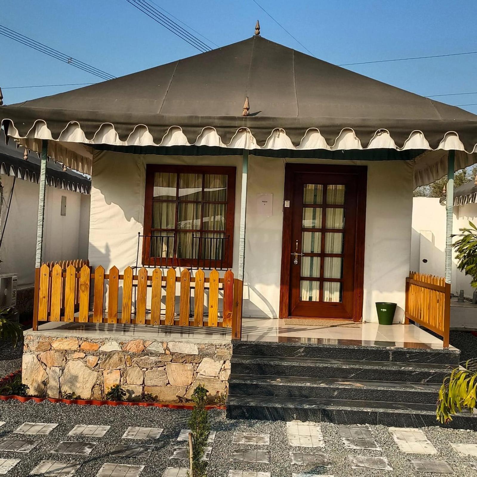 Royal Rajasthan Resort Sikar Екстериор снимка